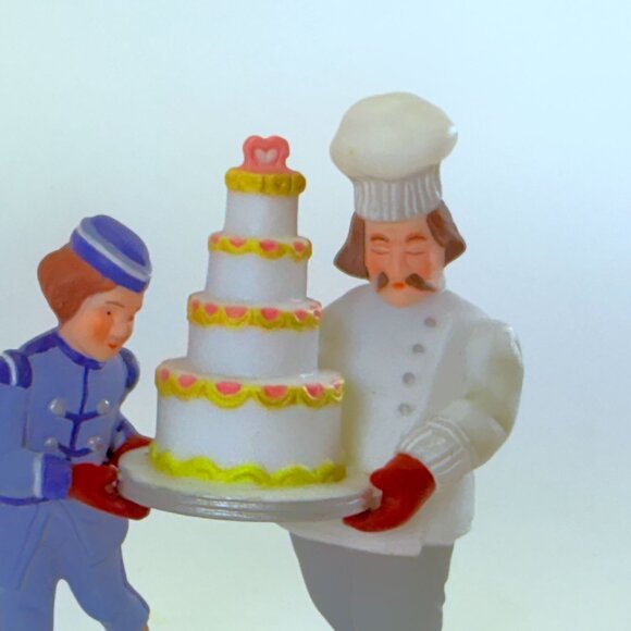 Dept 56 City Professions Postman & Dairy Delivery Man Set of 2 Figurines - Picture 6 of 13